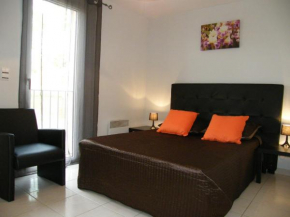 64m2 soleil catalan 2km mer ok animaux chéques vacances 2ch 4 pers